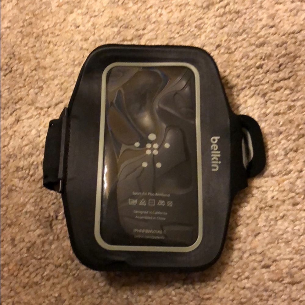 Belkin smartphone arm band